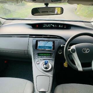 トヨタ
プリウス ハイブリッドの画像