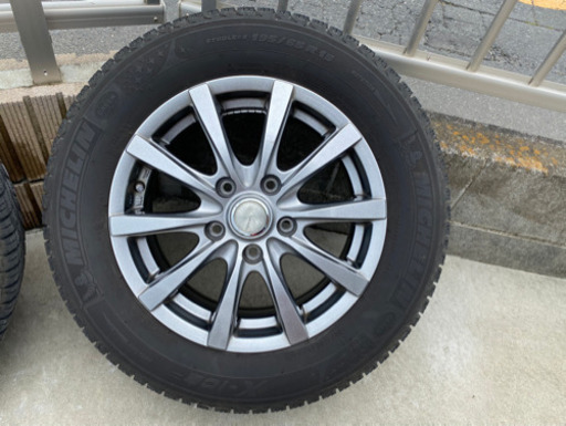 スタットレスタイヤ