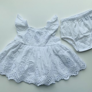 【未使用】0〜3ヶ月女の子用セット・GAP Babyサマードレス&ミキハウススタイの画像