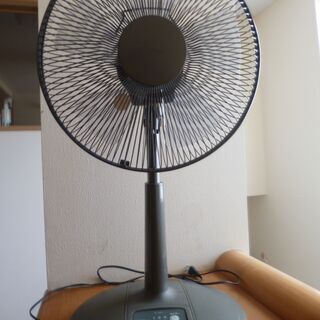 扇風機　グレー　タイマー付きの画像