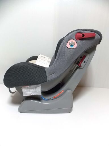○軽量！ (ピピデビュー) インナークッション付きチャイルドシートｂｙリーマン○