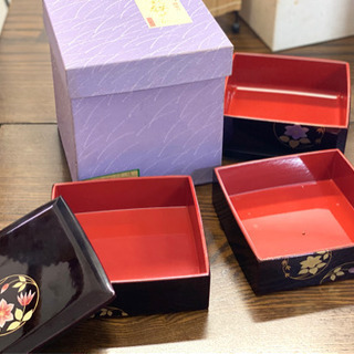 溜塗りのミニ重箱の画像