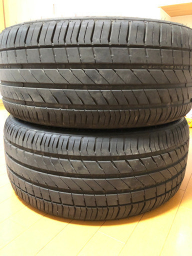 「ほぼ新品バリ目」235/35/19 タイヤ2本セット