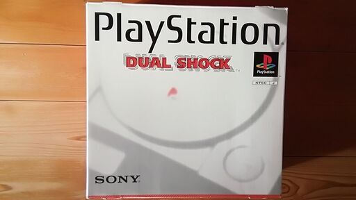新品同様梱包美品SCPH-7000プレイステーション本体デュアルショック機能コントローラ付き