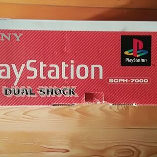 新品同様梱包美品SCPH-7000プレイステーション本体デュアルショック機能コントローラ付きの画像