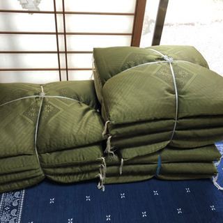 お盆 お寺 座布団 分厚い 法事 高級座布団