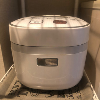 炊飯器　3合炊き　