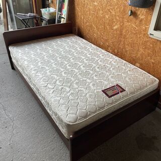 K1010　セミダブルベッド
