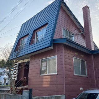 おしゃれな賃貸戸建２階建て　専用Pが最大10台分