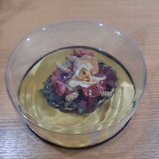 【花のブローチ】