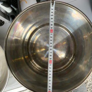 寸胴とボールの画像