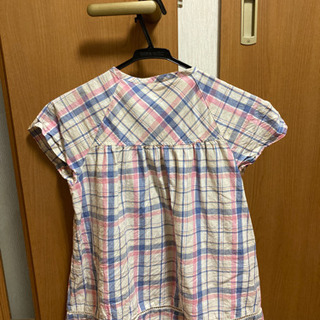 半袖シャツ　　150センチ　　¥20の画像