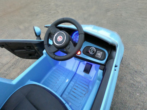 フィアット　500 ラジコン　子供用乗用車