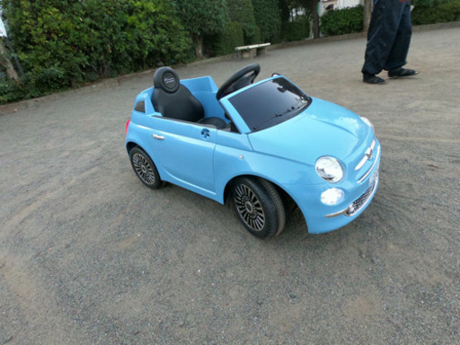 フィアット　500 ラジコン　子供用乗用車