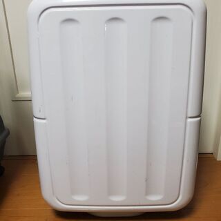 【お譲り先決定】キャリーバッグ ホワイト 二輪の画像