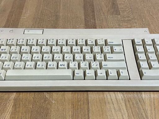 パソコン　アップル　マッキントッシュ　カラークラシック２　Apple Macintosh Color Classic II　ジャンク？