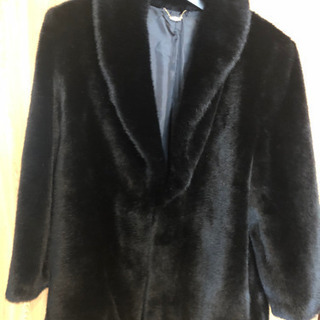 毛皮のコート　High fashion 女性　Mの画像