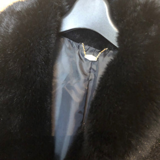毛皮のコート　High fashion 女性　Mの画像
