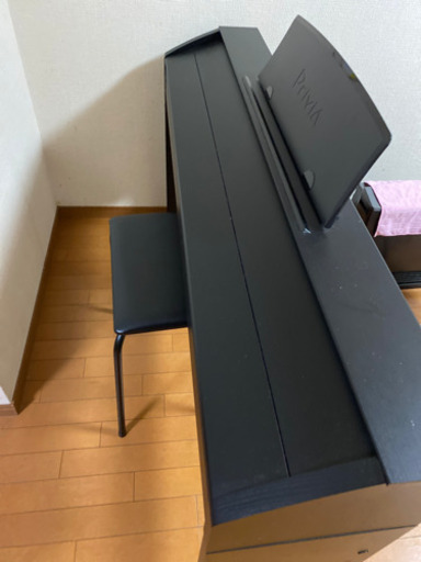 決まりました　電子ピアノ　CASIO 椅子付き