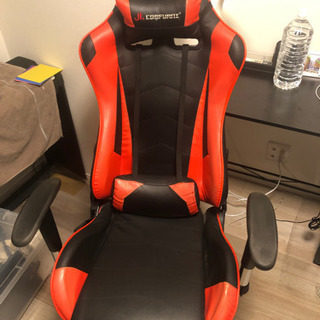 ゲーミングチェアの画像