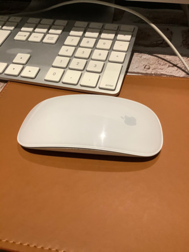 iMac 2008 モデル　　キーボード　マジックマウス付