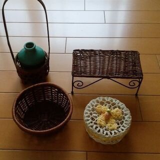 カゴと小物セット