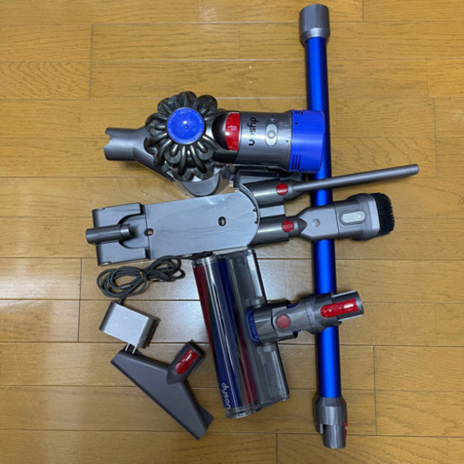 【引き取り予定者が決まりました】ダイソン V7 SV11FFOLB 2018年モデル