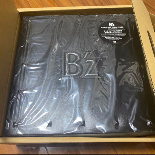 B’z COMPLETE SINGLE BOX Black Edition B'z COMPLETE SINGLE BOX【Black Edition】2017年8月30日│Musing