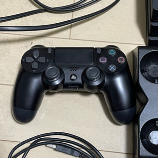 Playstation 4 Pro 4K 1TB CUH-7000B +ゲーム3本 + スタンドの画像