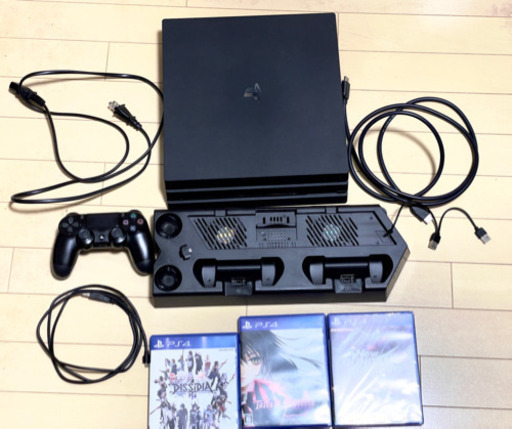 Playstation 4 Pro 4K 1TB CUH-7000B +ゲーム3本 + スタンド