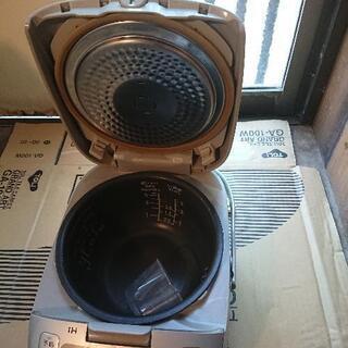 パナソニックＩＨ炊飯器 SR-HVE1000の画像