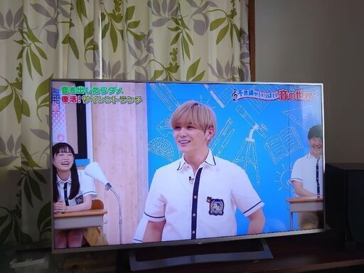 ソニー 薄型4Kテレビ