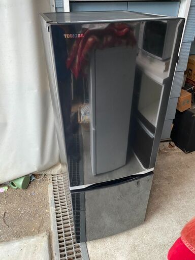 TOSHIBA ノンフロン冷凍冷蔵庫 GR-P15BS(K) 153L 2019年製　美品　売ります。　配送可能！