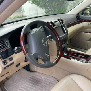 LS460逆輸入車入荷の画像