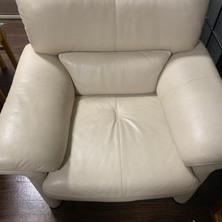 【まとめて割引します！】【値下げ中】カリモク家具 1人がけソファー