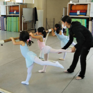 子供バレエクラス 生徒募集中！