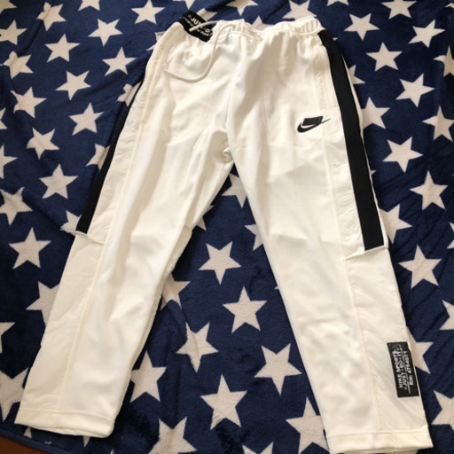 NIKEジャージ新品のSとイッカのLのメンズパンツ