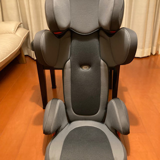 【差し上げます】タカタ ISOFIX ジュニアシート takat...