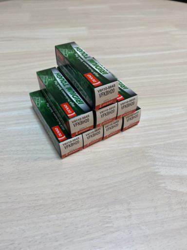 【新品未使用】デンソー イリジウムプラグ イリジウムタフ 8本