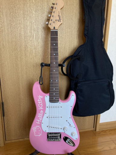 ★かなり美品！★レア物★Hello Kitty/Squier by fender/MINI/ミニギター/ハローキティ/ソフトケース付き/かわいい/道央・道南手渡しOK