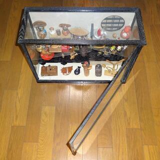 人形ケースの画像