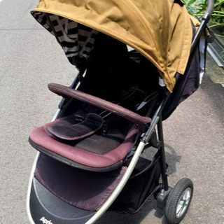 Apricca スムーヴ 三輪ベビーカーの画像