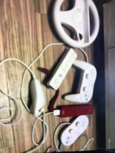wiiu本体とソフト７本コントローラー付