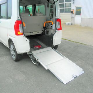 福祉車両（車いす積載車）ダイハツタントの画像