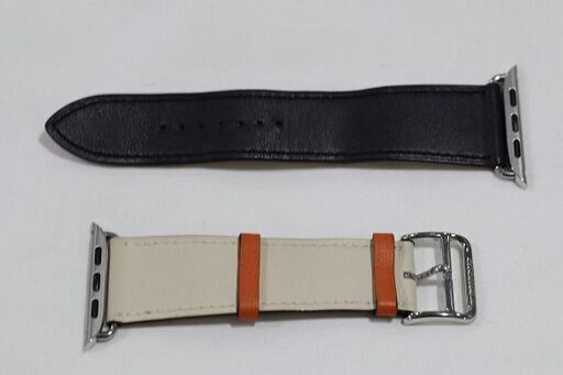 【苫小牧バナナ】美品☆質屋鑑定品 HERMES Apple Watch series6 44mm レザー 白×黒 エルメス アップルウ