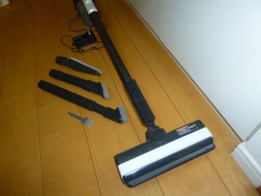 充電式スティック掃除機お譲りします。