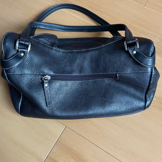 値下げしました！黒の皮のカバンの画像