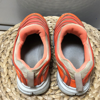 値下げ♪★ NIKE ナイキ  子供 スニーカー  19cm ★オレンジの画像