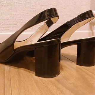 黒　GU パンプス　サンダルの画像