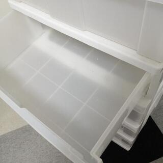 プラ衣装ケース7段  の画像